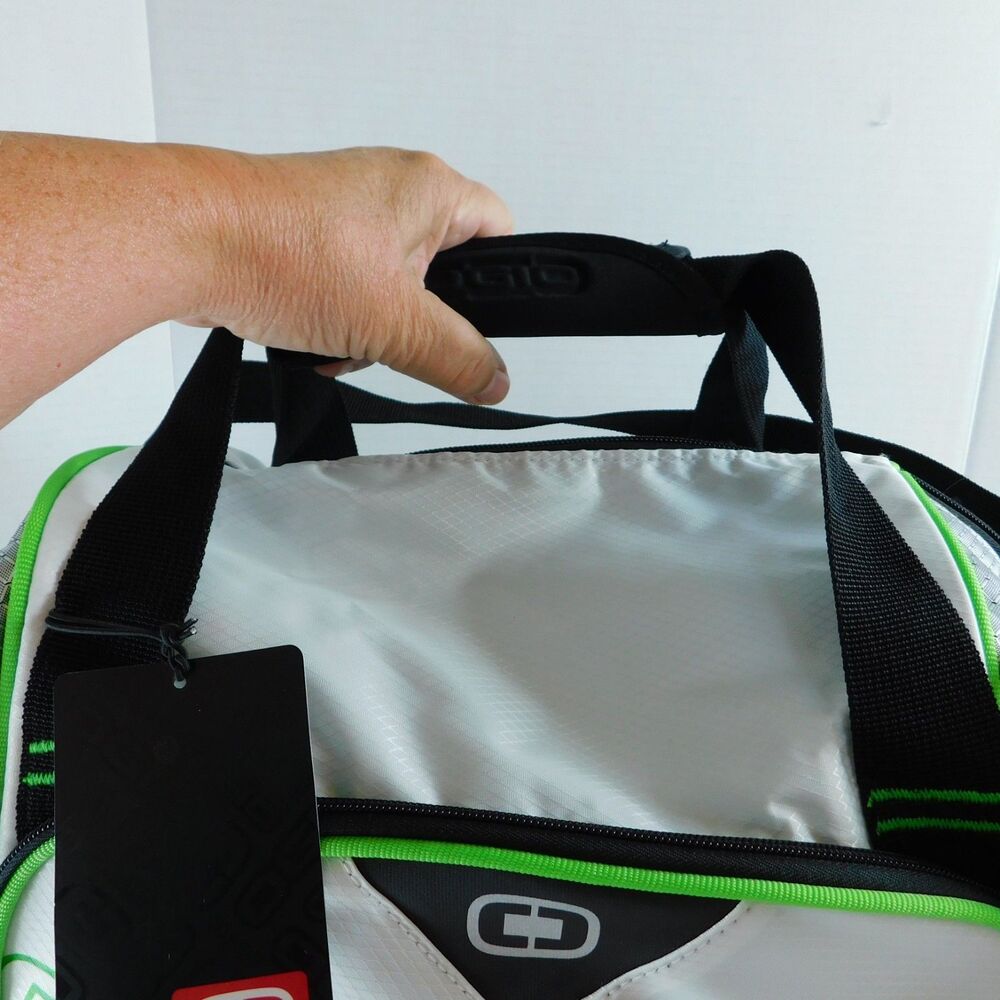 OGIO Endurance 1.0 White Silver Sport Gym Water Resistant Duffel Bag Golf NWT - Picture 3 of 12